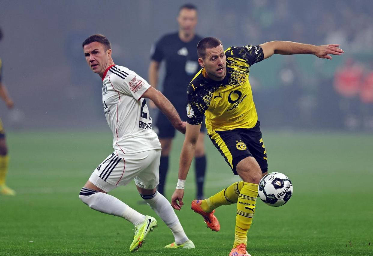 波媒：佛罗伦萨有意斯佩齐亚的波兰国脚维希涅夫斯基（波兰媒体：佛罗伦萨看中斯佩齐亚的波兰国脚维希涅夫斯基）