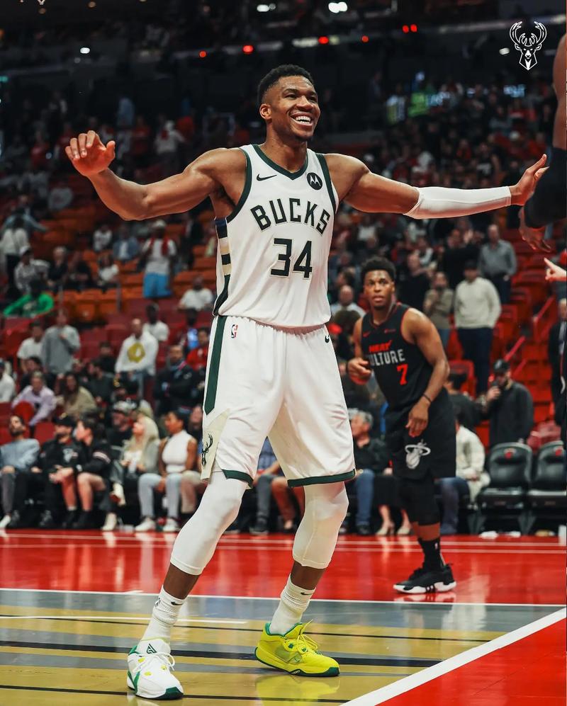 江苏男篮75-101不敌广东男篮，马国栋罚球全失，表现欠佳，新秀合同到期后离队。（江苏男篮75比101负于广东男篮，马国栋罚球全失表现低迷，新秀合同期满离队）