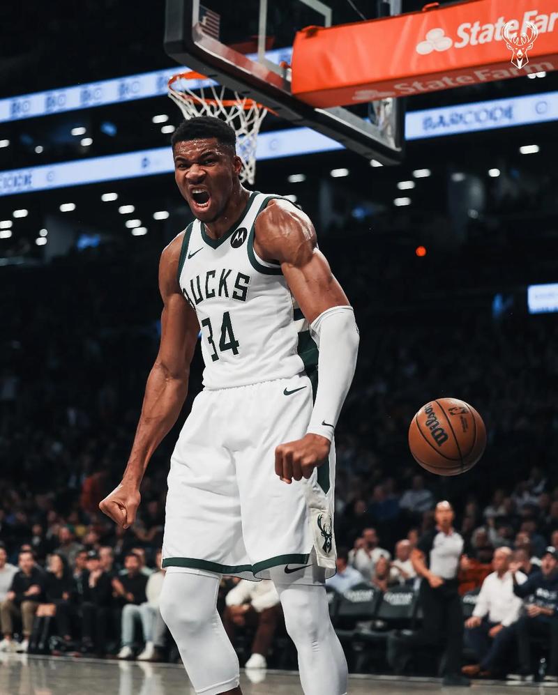 他的停球是教科书级别（他的停球堪称教科书范例）