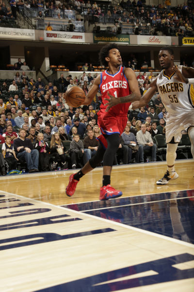 官方：瓦诺利就任佛罗伦萨主帅，合同至明年6月+1年续约选项（佛罗伦萨官宣瓦诺利出任主教练：合同至明年6月，含1年续约选项）